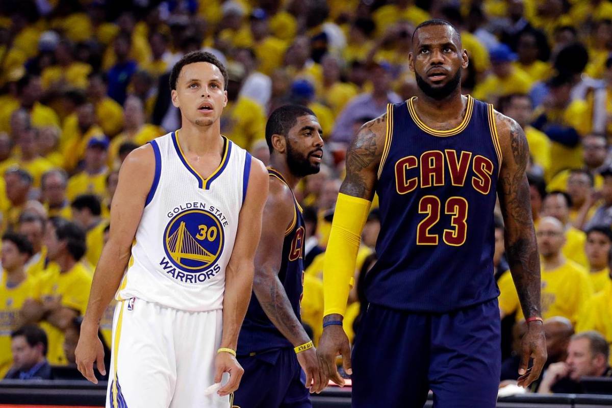 OL-AF409_LEBRON_M_20151223175518